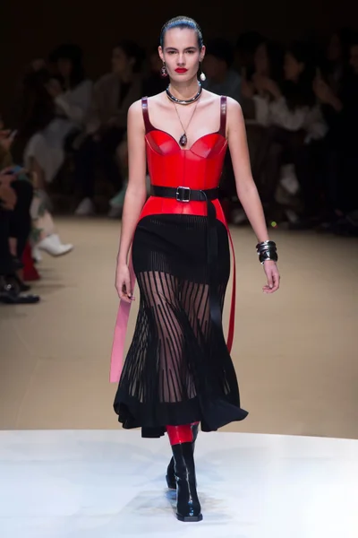 Look 2